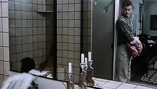 Angelica bella yapımı proposta oscene sahnesinden 01
