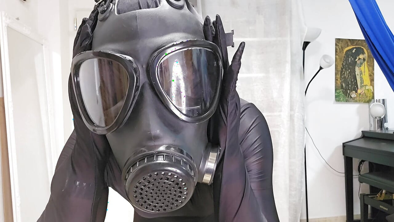 Nylon Zentai Catsuit and Gasmask Hot Encasement