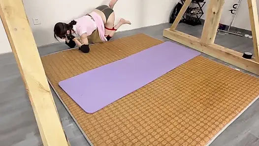 Holiland kız arkadaş pup eğitimi + sözlü aşağılama + Japon tarzı bağlı ayaklar