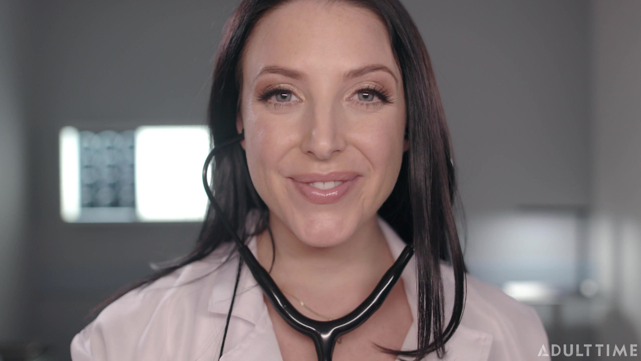 Asmrファンタジー博士。アンジェラ・ホワイトが全身身体検査