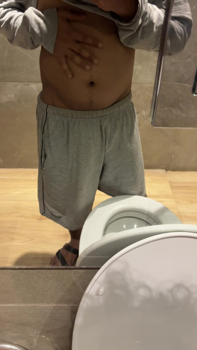 Young boy jerk off  msg me