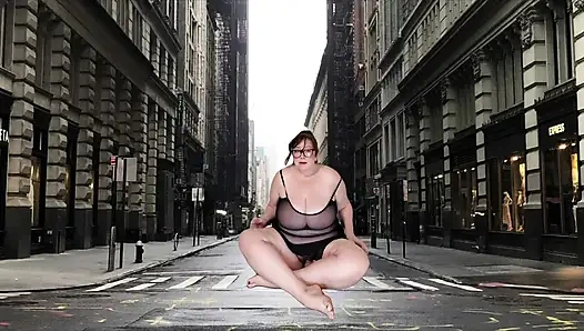 Dev Kadın Boşalıyor Ve Evrenden Daha Büyük Büyüyor