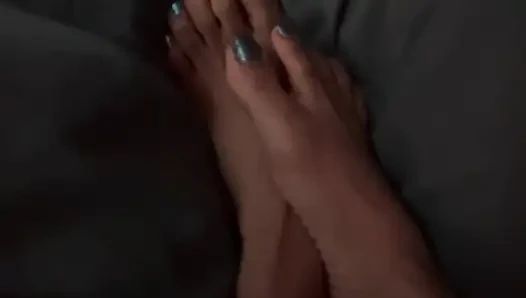 Melove Showing Her Sexy Little Feet on My Pillow