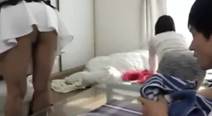 继母和继阿姨来我家住宿