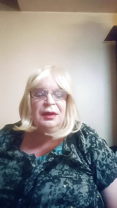 VLOG septembrie 2026 - Discuții relaxate în timp ce fumez un trabuc