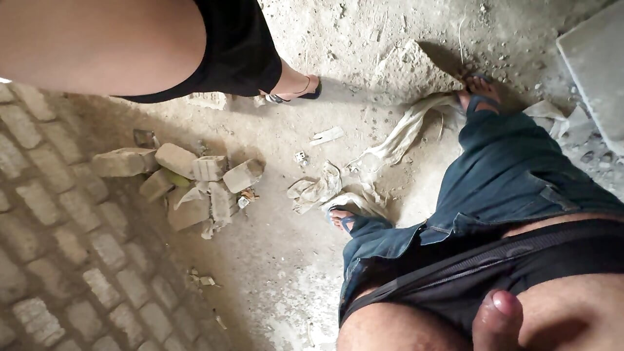 Outdoor sex in under construction building with cute girl, tight pussy sex