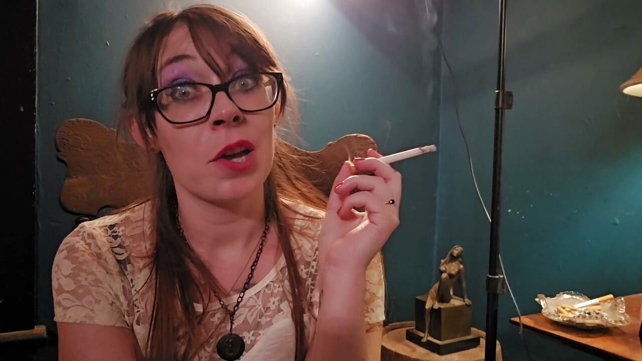 Solo fumo muchos cigarrillos