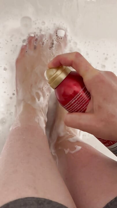 Washing my Stinky and Dirty Feet