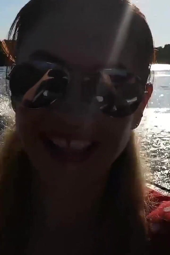 I Flash My Sexy Body on the Boat Ride with My Friends