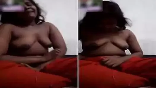 Indian desi milf big boobs bengali aunty nude show