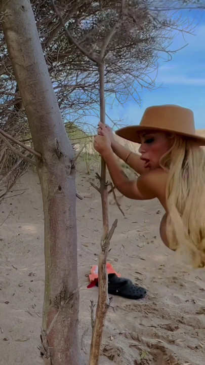 Alone in the Desert She Never Saw This Coming - Lana Myers | Clip 2