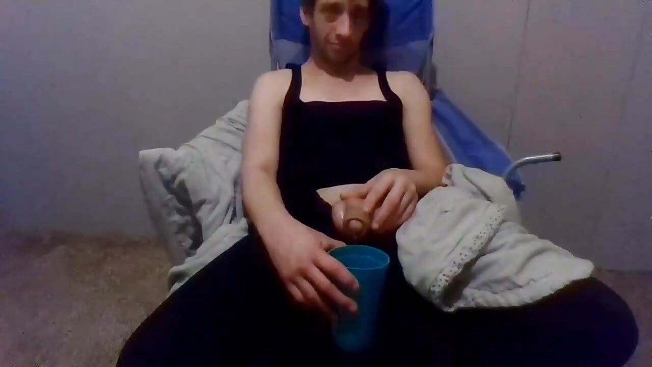 Urinando no fanclub video do mês (ffvotm) vídeo bônus novembro 2020 (sem áudio)