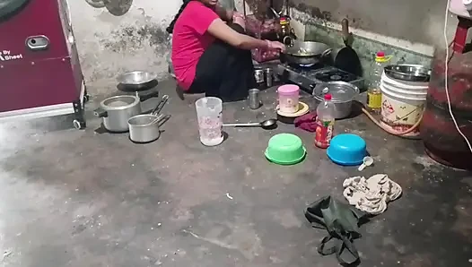 Bhabhi Ke Cock Suck Ke Apni Boobs Pe Pani Niki Hindi Audio