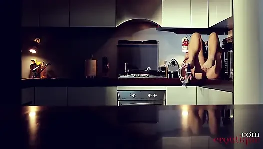 Martina Violet - Flexible Kitchen Orgasm