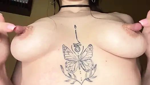 That MILF who cums just from having her nipples played with