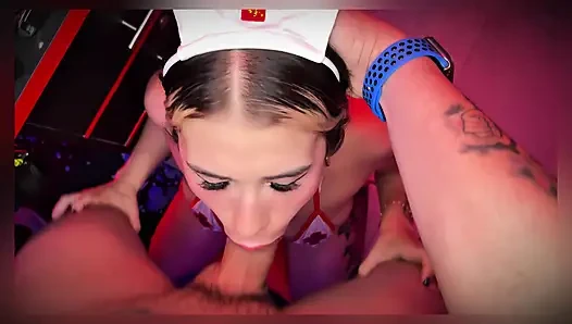 Nacktkrankenschwester Hilft Mir, Mich Mit Ihrem Nackten Körper Wohlzufühlen - Kattyblake