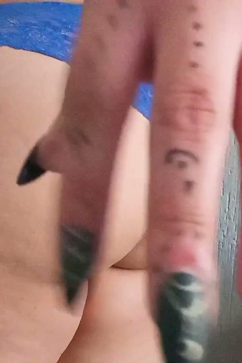 위치 핸즈: 엉덩이 열리고 흔들기