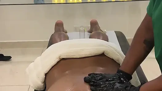 Leyne Rodriguez: Hot Latina in Massage Uniform Gives an Intense Oiled Session