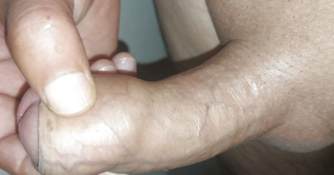 Aku suka handjob saat ayahku memberiku handjob