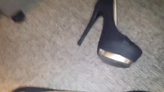 Miss Kim's high heel 17-cumshot