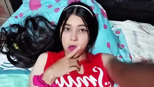 Die pornodarstellerin macht einen Videoanruf mit einem fan aus Kolumbien