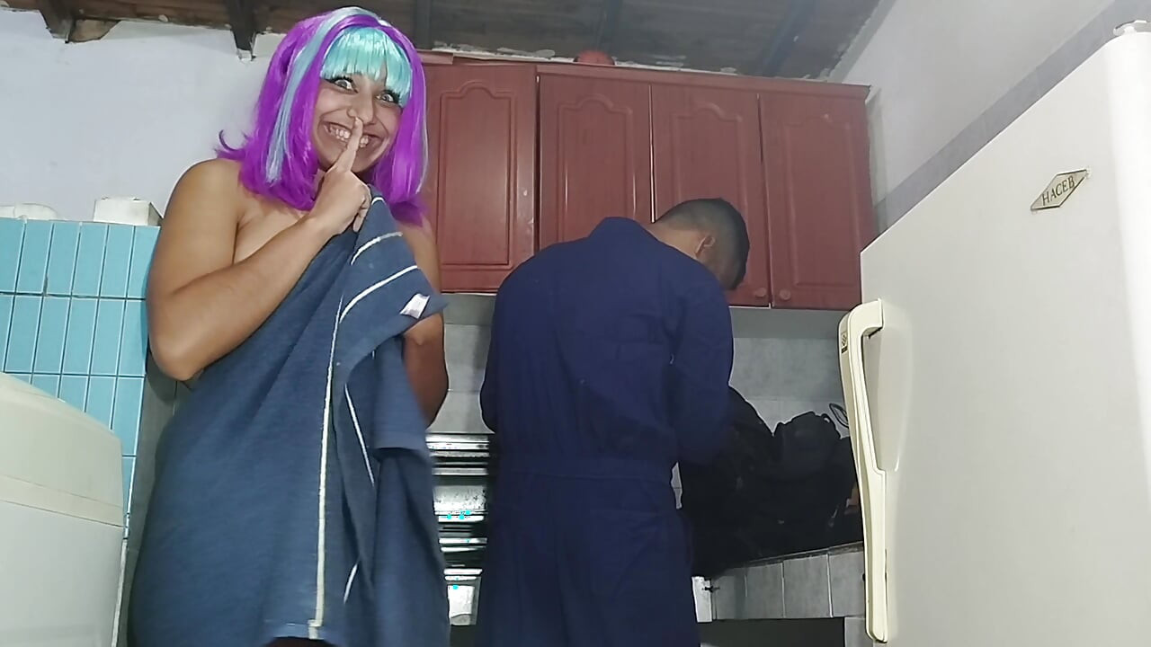 My sister-in-law plays a joke on the technician. She ends up him