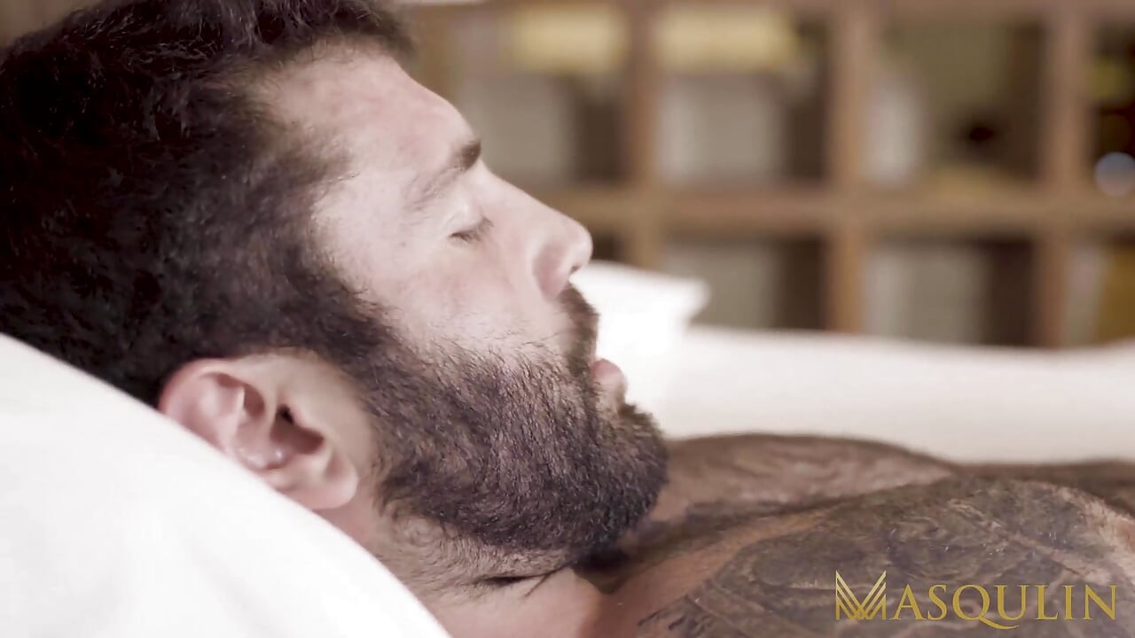 MASQULIN - Tattooed Markus Cage barebacked by hung black gay