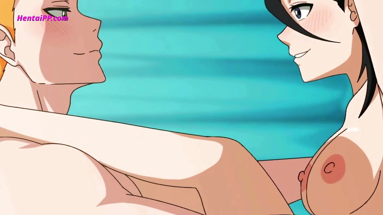 Rukia duwde Ichigo tegen de muur, trok zijn broek naar beneden en liet zich op haar knieën zakken om zijn lul in haar mond te nemen