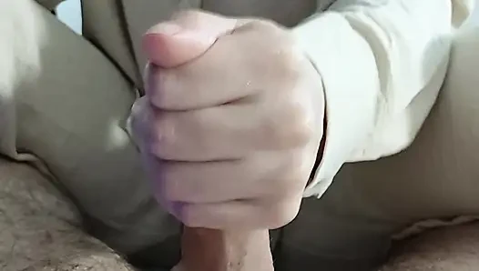 Sekreter elinden geleni yapıyor ama yine de patronunun orgazmını mahvediyor.
