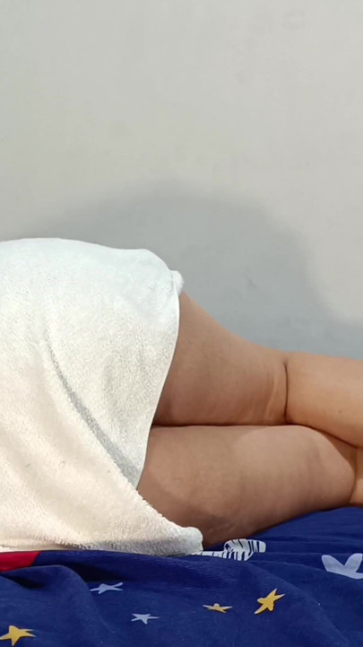 Janda semok minta crot didalem - genç dul döl istiyor