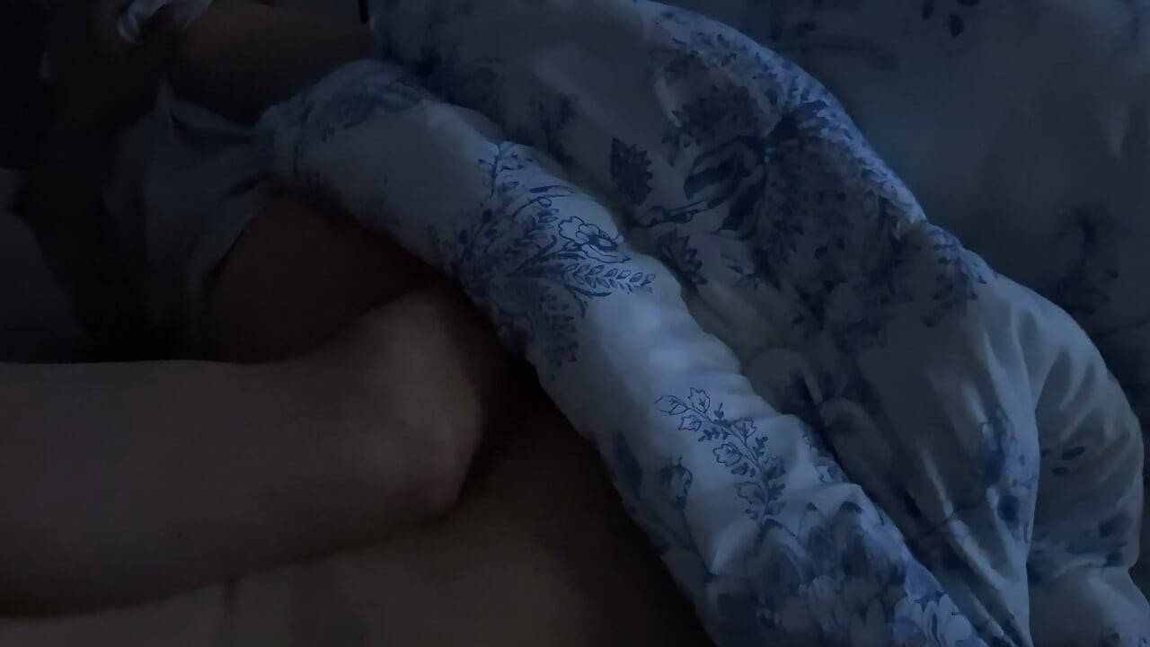 Using her pussy