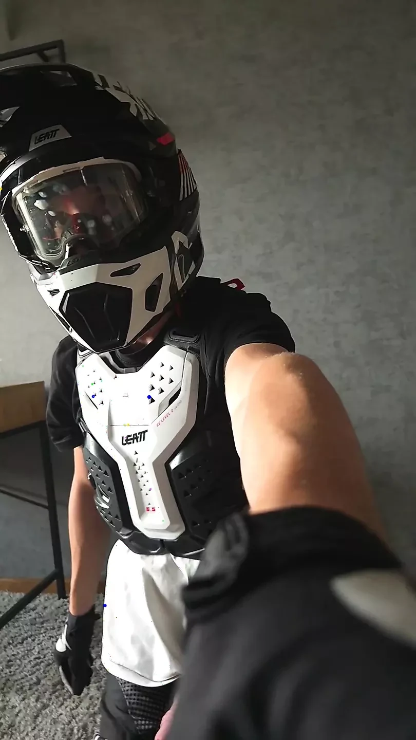 Cream Pie on My Mxhelmet