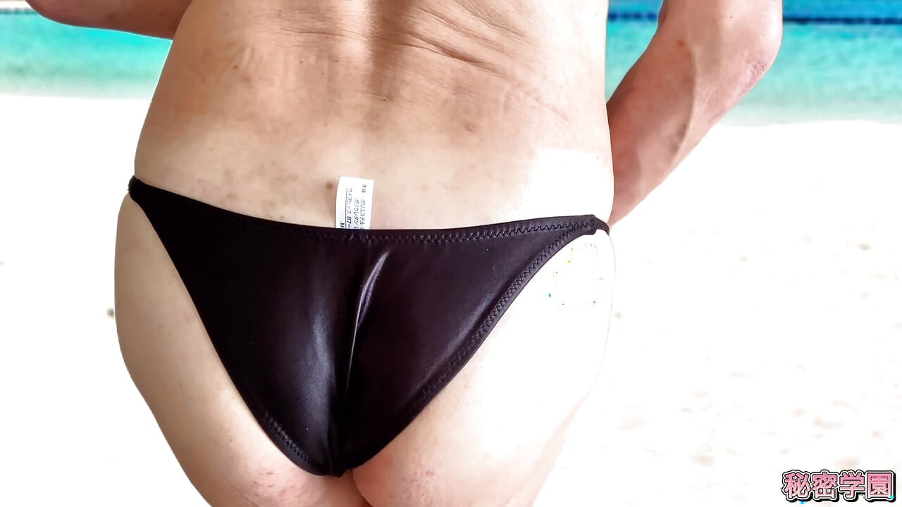 I sunbathed in a tiny bikini. SecretGakuen