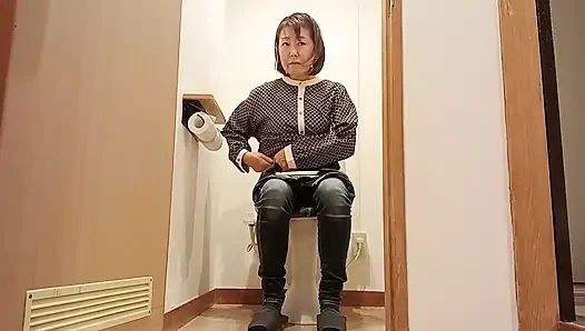 Toilet 1 malam 2 hari