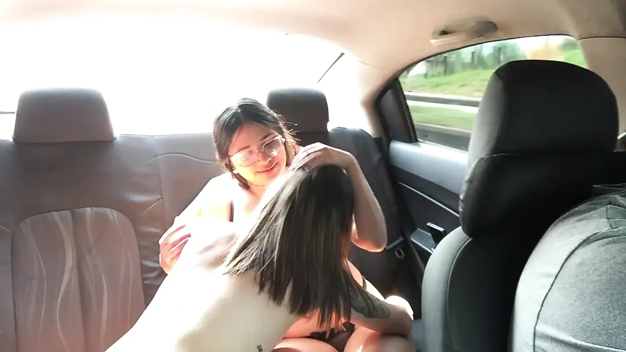 My friends fuck in my car, they make scissors.
