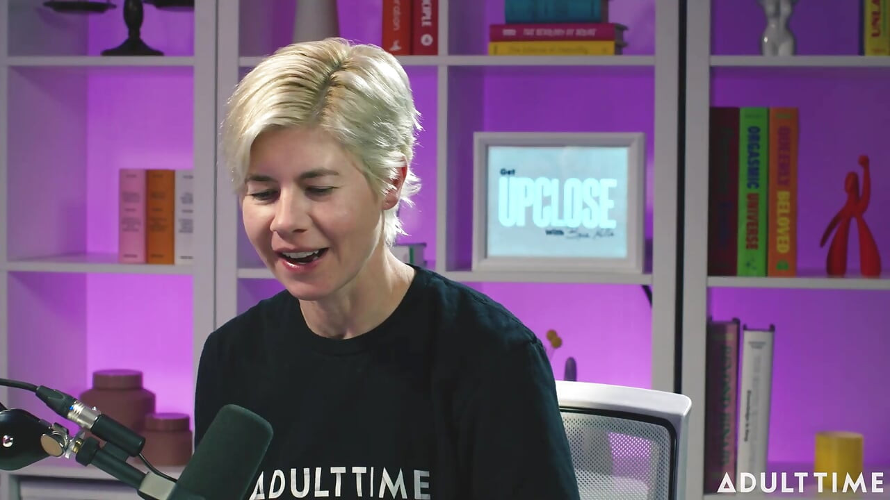 Hailey Rose: Tumblr, Swingers e o Incidente do Cereais, o podcast Adult Time