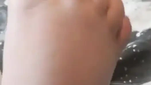 Şişman tombul ayaklar