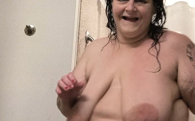 In the Motel Bathroom Sink Large Ass Cock in Her Sweet Pink