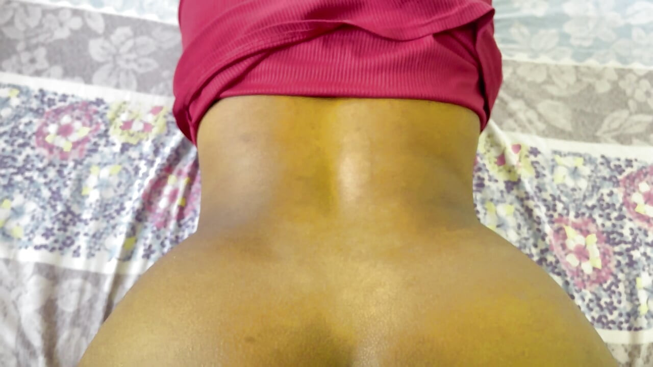 의붓아들한테 따먹히는 십대 유부녀