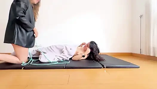 Bermain dengan tali untuk mendominasi kita