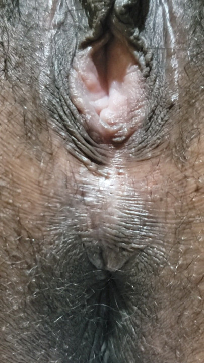 รุ่นแม่น่าเย็ดหีขนดกเย็ดโคลสอัพ