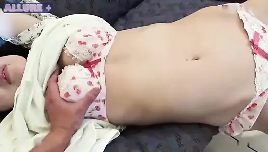 Основные кадры возникает глубокое погружение в темную комнату с знаменитостями раскрыты в любительском видео