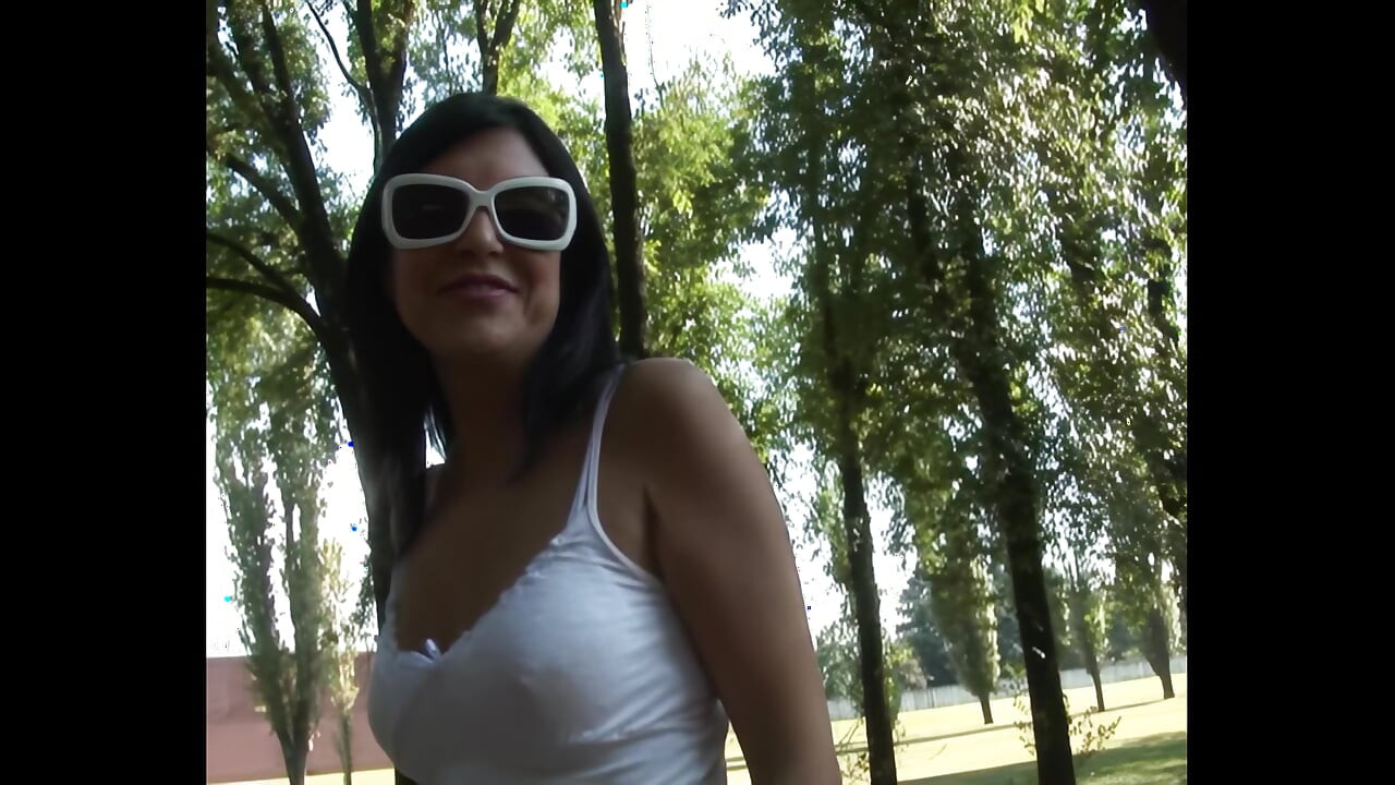 Tra le Gambe Aperte di Veronica Belli - Episode 1