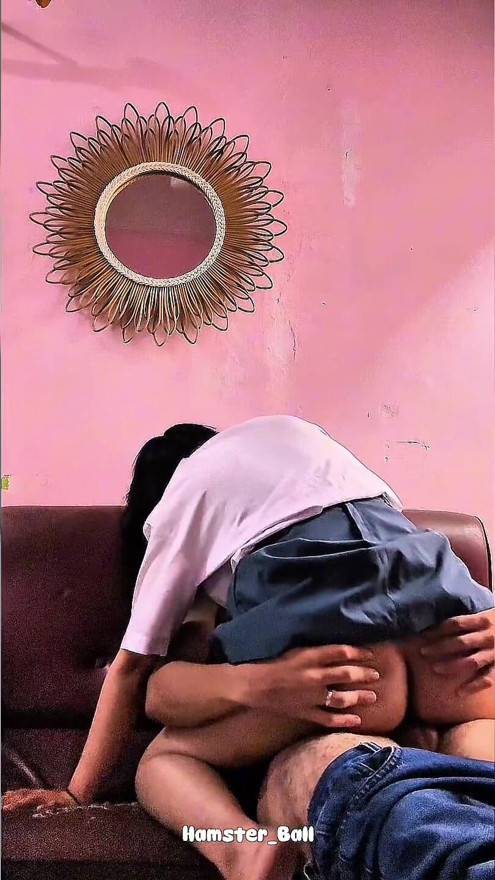 Desi, A High School Junior Who Is A Slut, Immediately Starts Having Sex After School | Clip 2