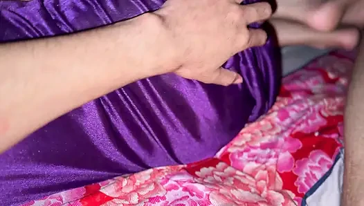 Aku ngentot memeknya habis-habisan sampai dia kencing