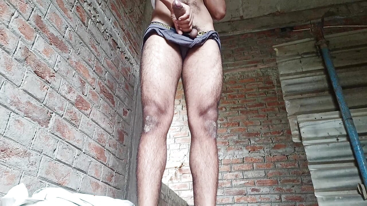 与单身鬼房间单独发生性关系，让一些人享受