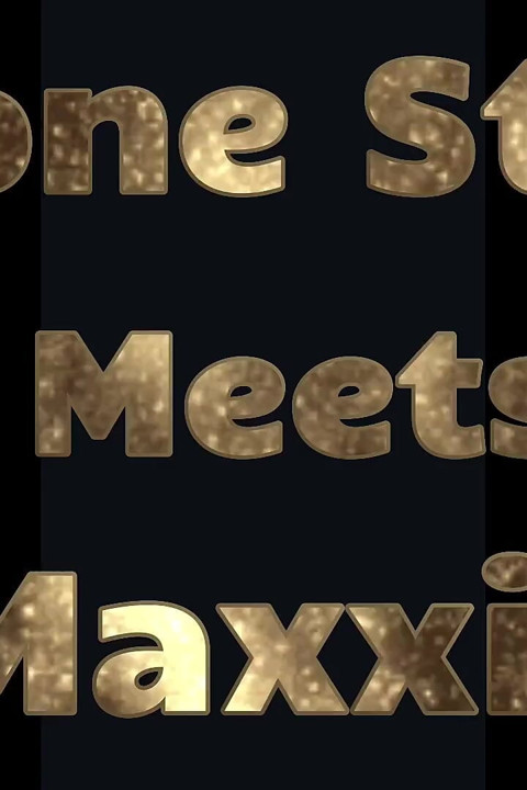 Simone Steele Meets Sir Maxximus