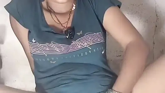Desi girl in burr 3 fingers of lentil burr water came out Hindi audio masturbation
