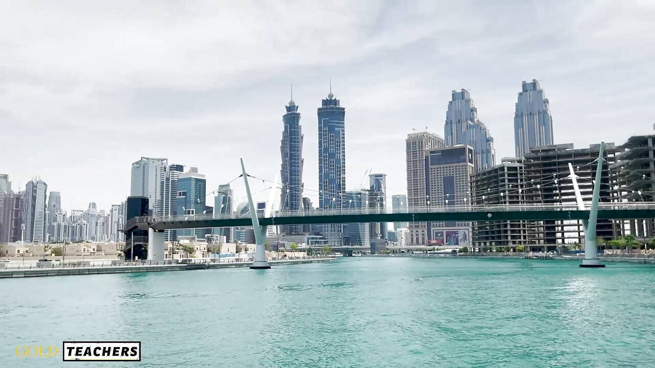 Bardzo ryzykowna masturbacja na świeżym powietrzu