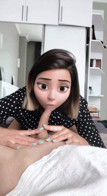 Emotivan trenutak iz filma "Najbolji prijatelji to jebu i snimaju na kameru s Disney princezama filterom"